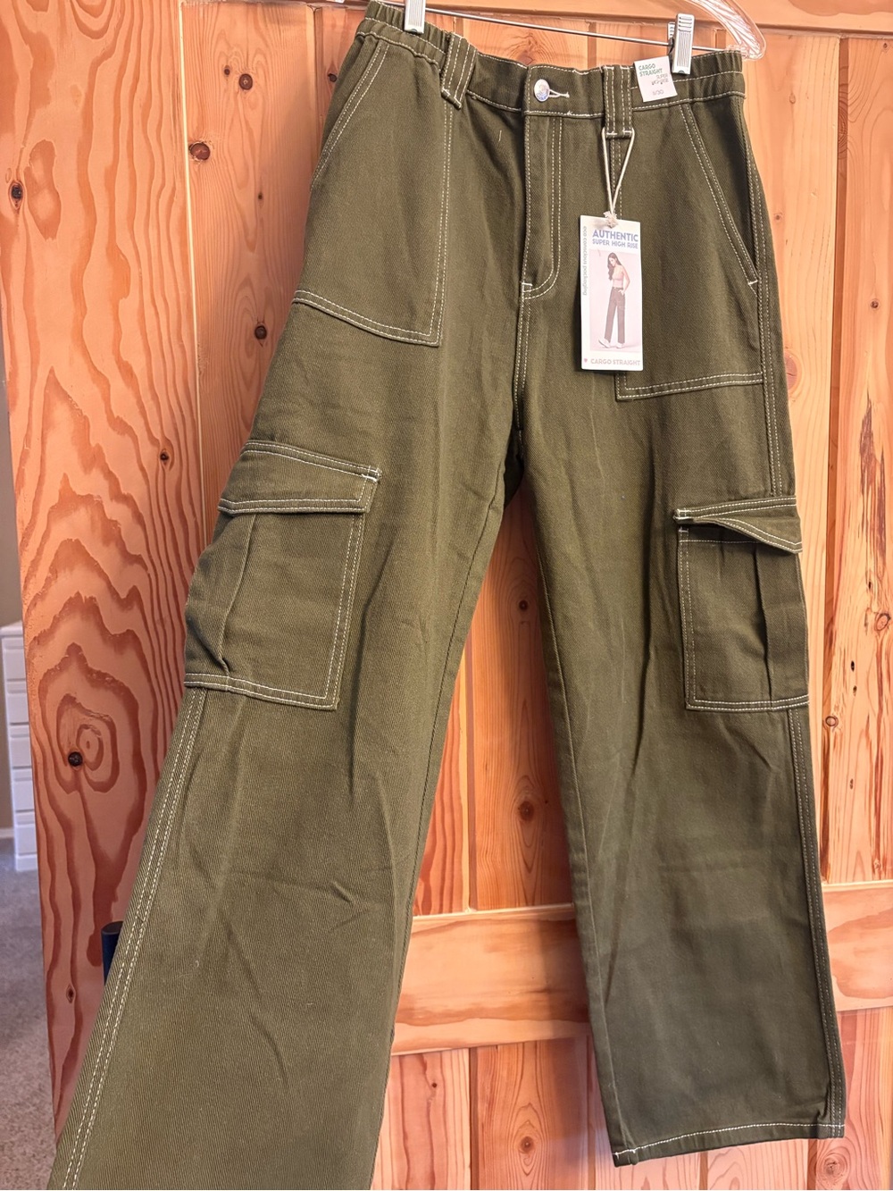 Women’s comfy Olive Green Contrast-Stitch Pants